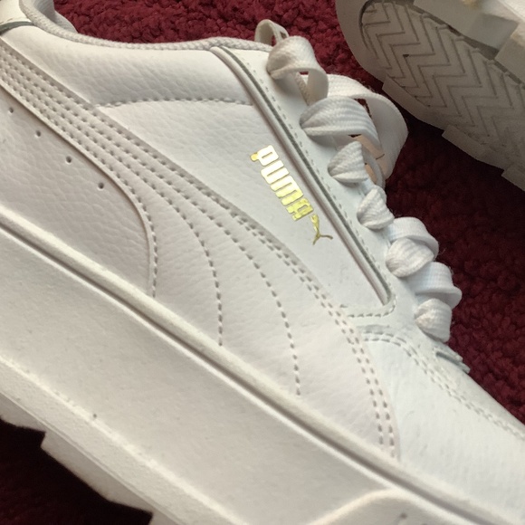 Shoes - Picture 3 of 13